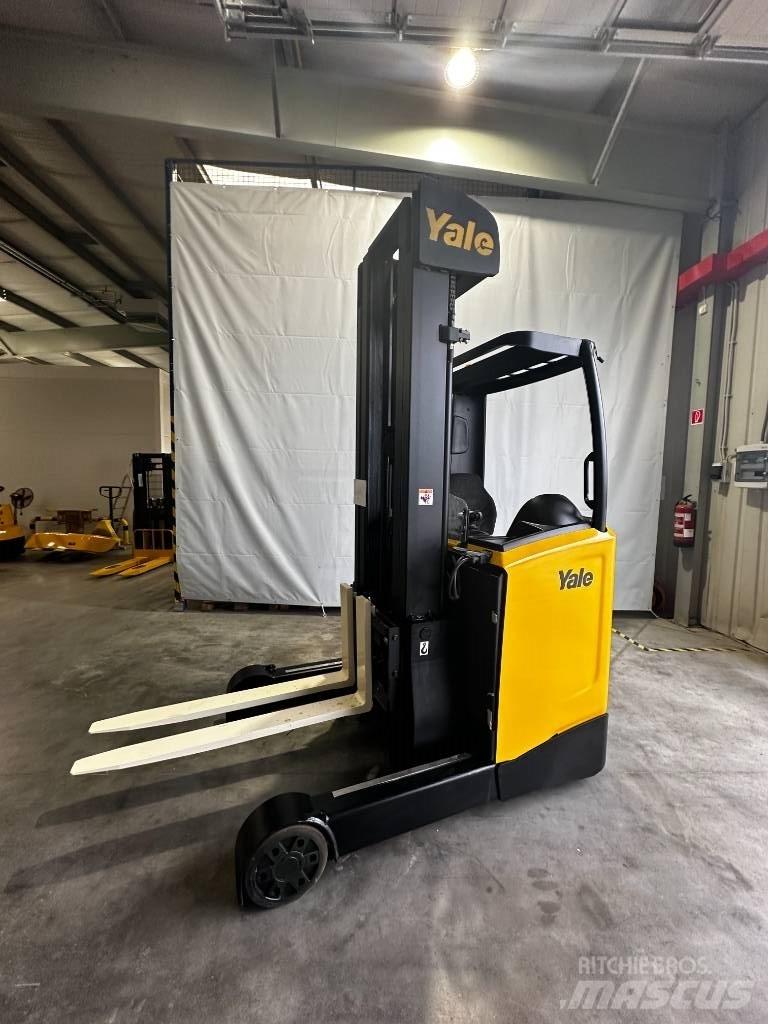 Yale MR16 Työntömastotrukit