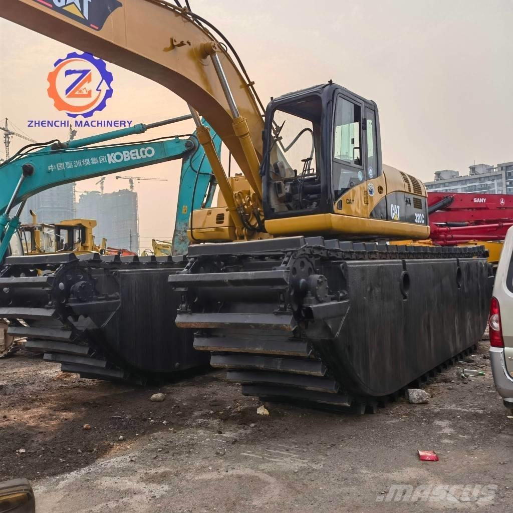 CAT 320 C Amfibio-kaivinkoneet