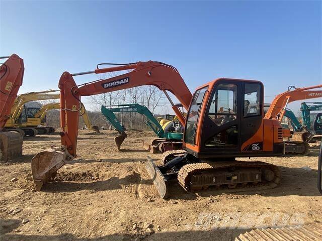 Doosan DX80 Minikaivukoneet < 7t