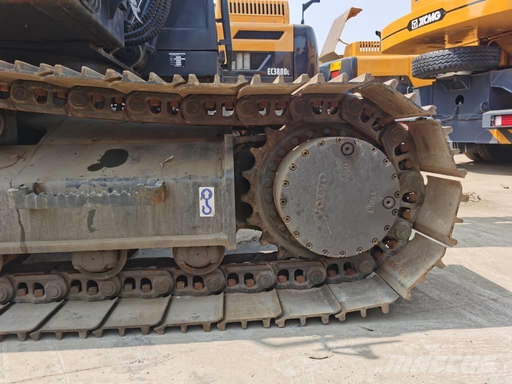 Volvo EC 220 Telakaivukoneet