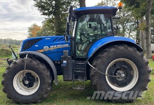 New Holland T7.270 Traktorit