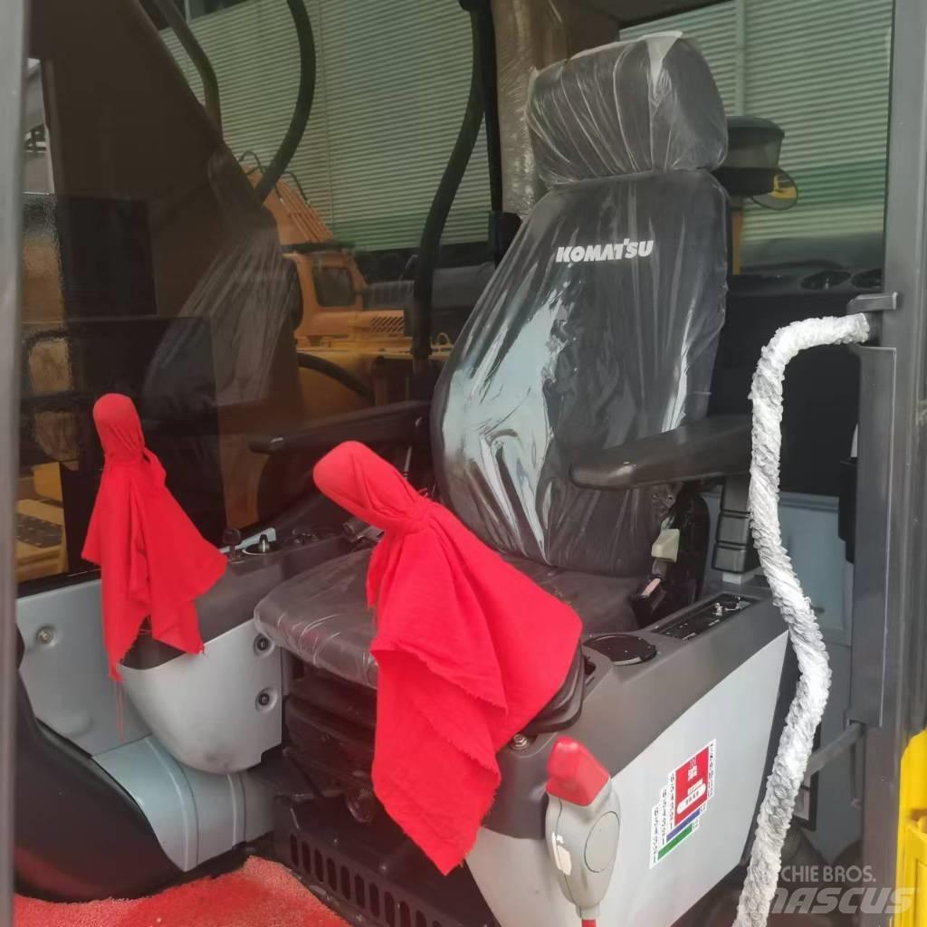 Komatsu 220-8 Minikaivukoneet < 7t