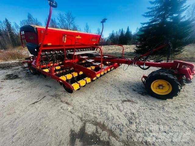 Väderstad Rapid400C Kylvökoneet