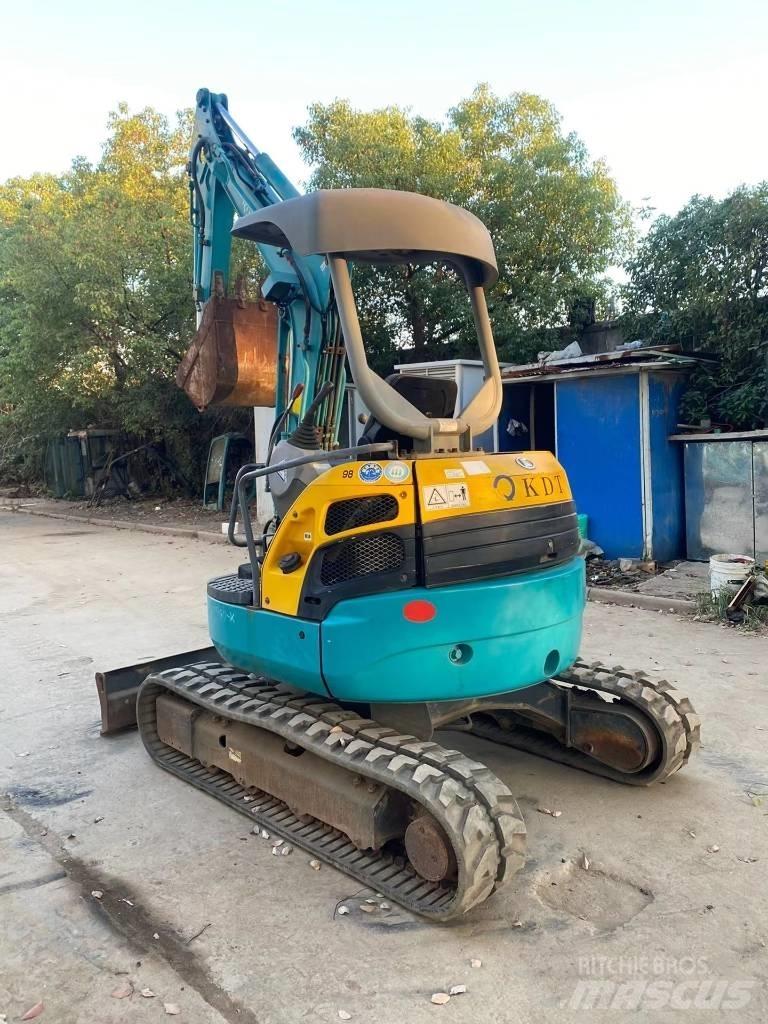 Kubota U30 Minikaivukoneet < 7t