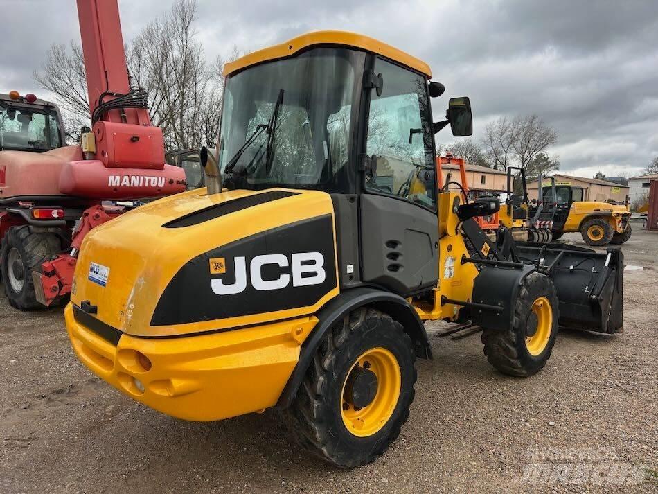 JCB 406 B Pyöräkuormaajat