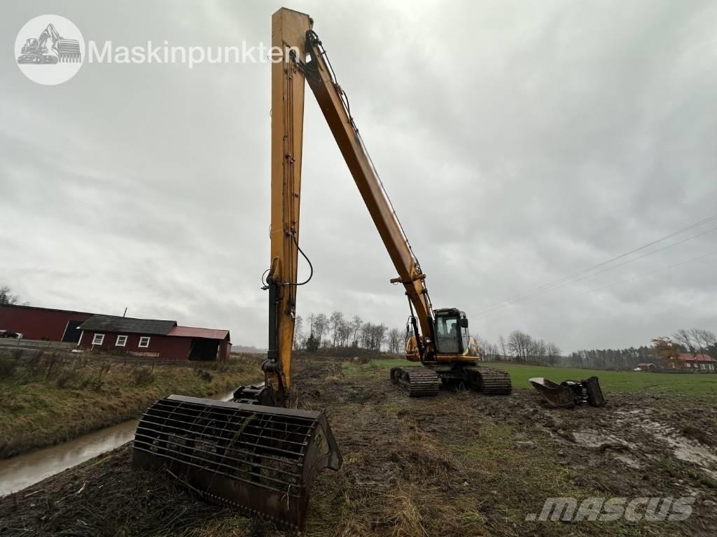 JCB JS 220 LC Telakaivukoneet