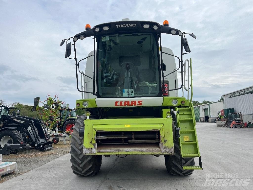 CLAAS Tucano 440 Leikkuupuimurit