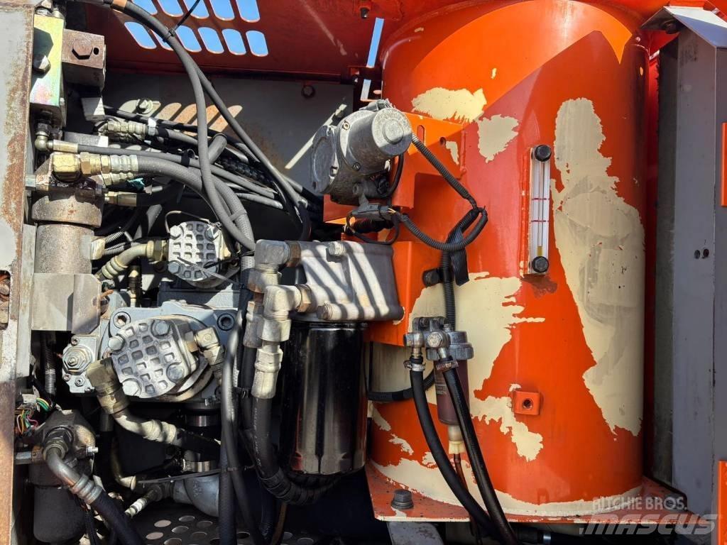 Hitachi ZX 130 W Pyöräkaivukoneet