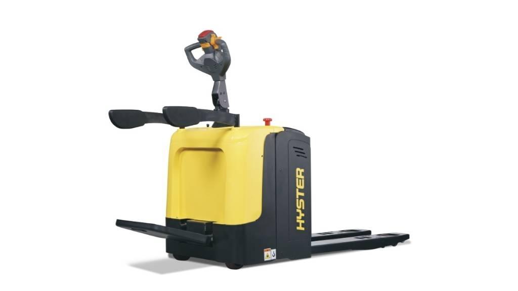 Hyster P2.0UTS Lavansiirtotrukit ajotasolla