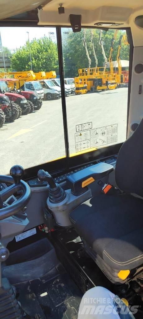 JCB Hydradig Pyöräkaivukoneet