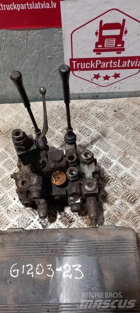 Scania 93 divider Hydrauliikka