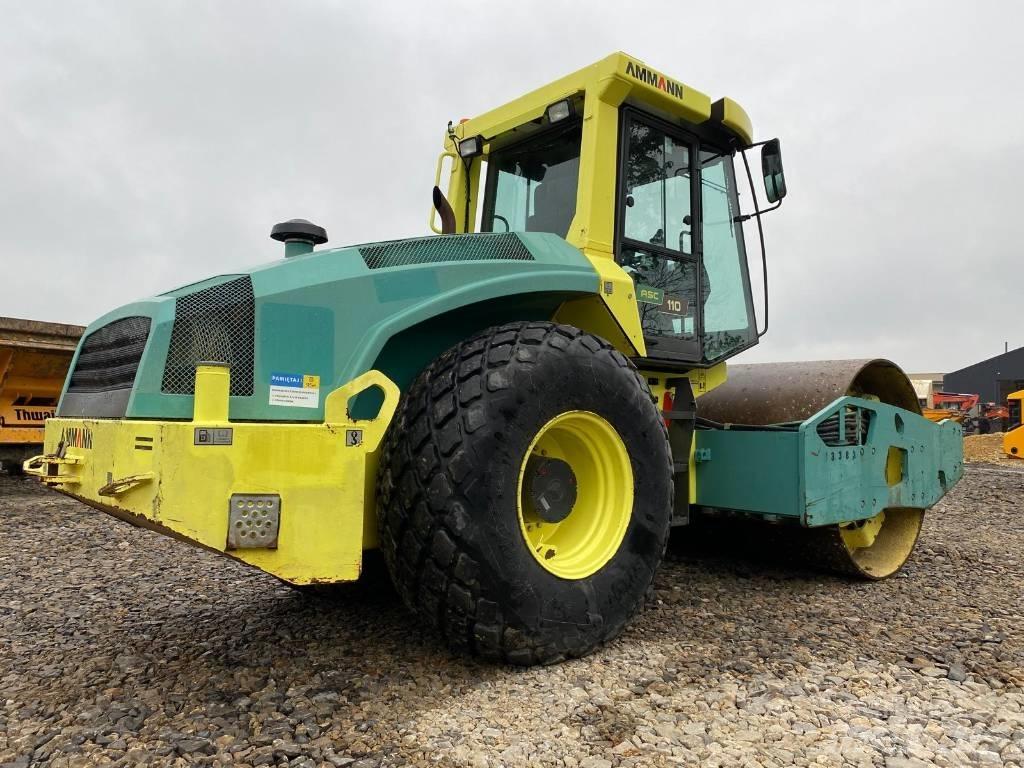 Ammann ASC 110 Yksivalssijyrät