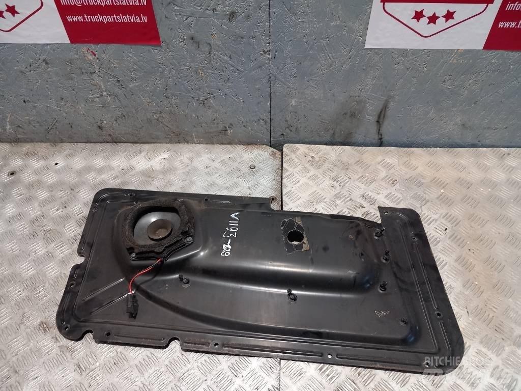 Volvo FH 12     20391514 Ohjaamot ja sisustat