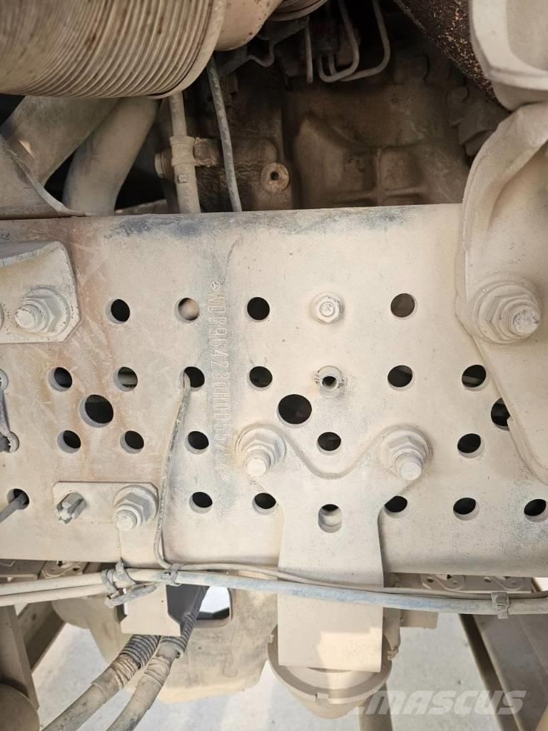 Mercedes-Benz 3951 Minidumpperit