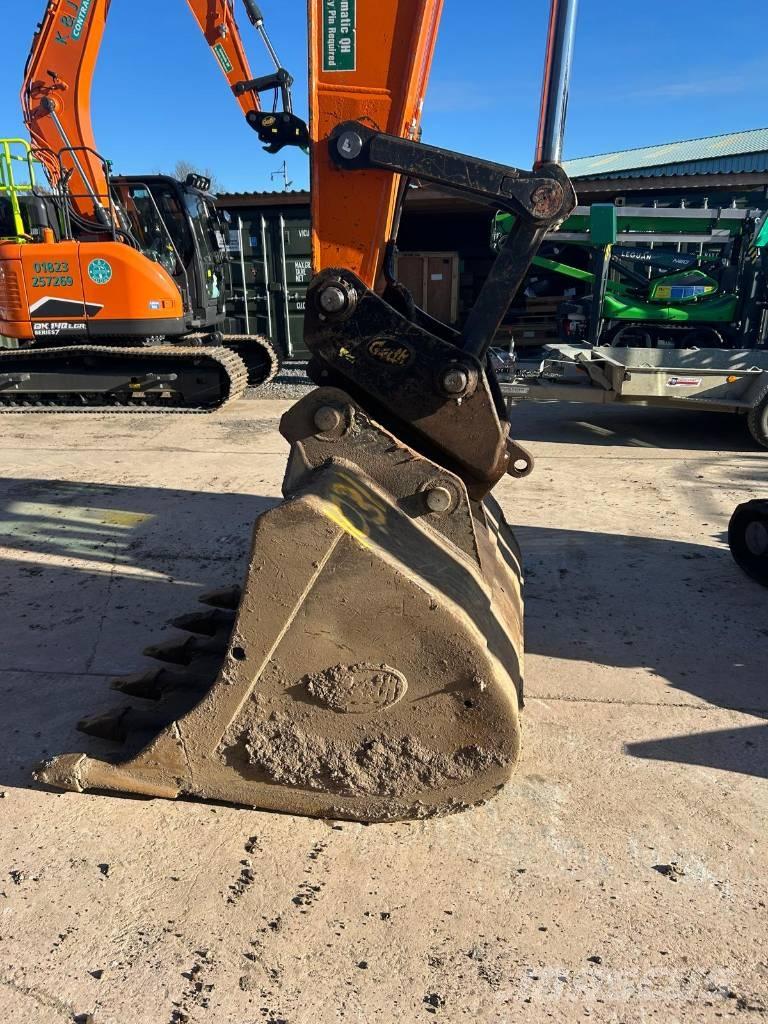 Develon DX 255 LC-7 Telakaivukoneet