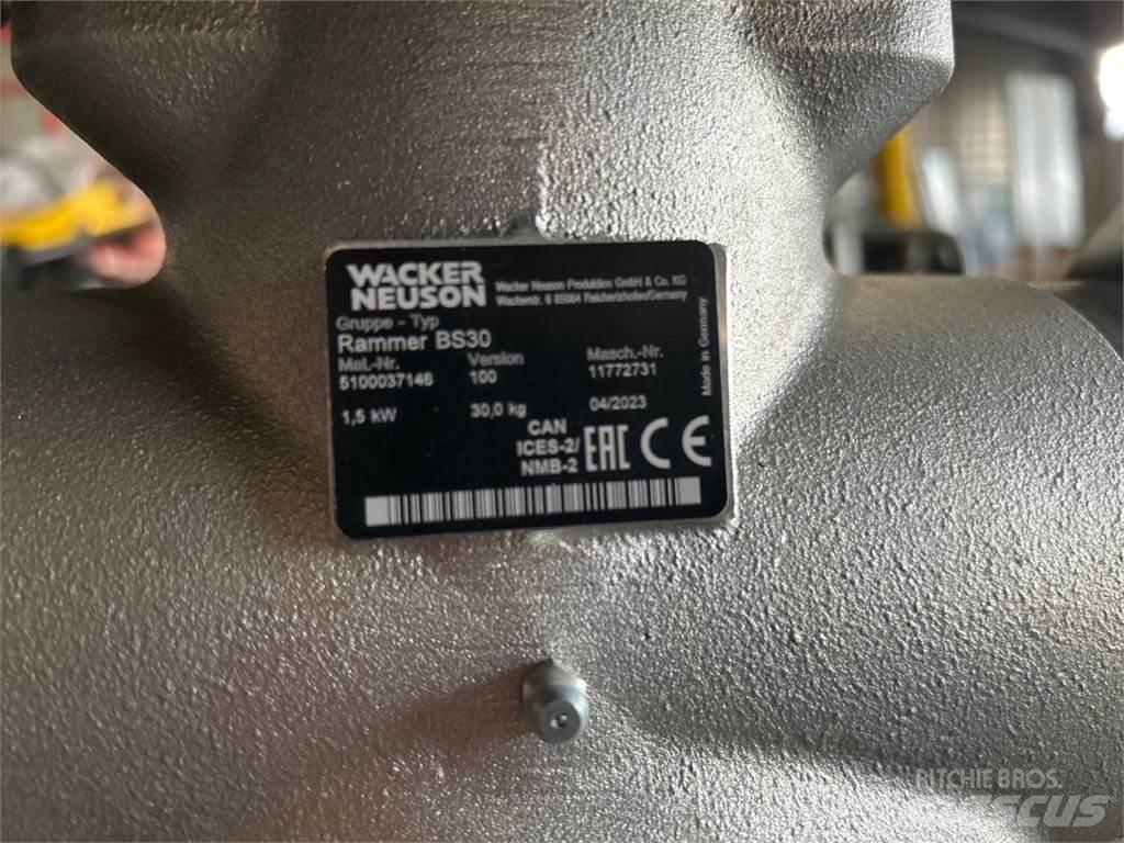 Wacker Neuson BS30 Täryvasarat