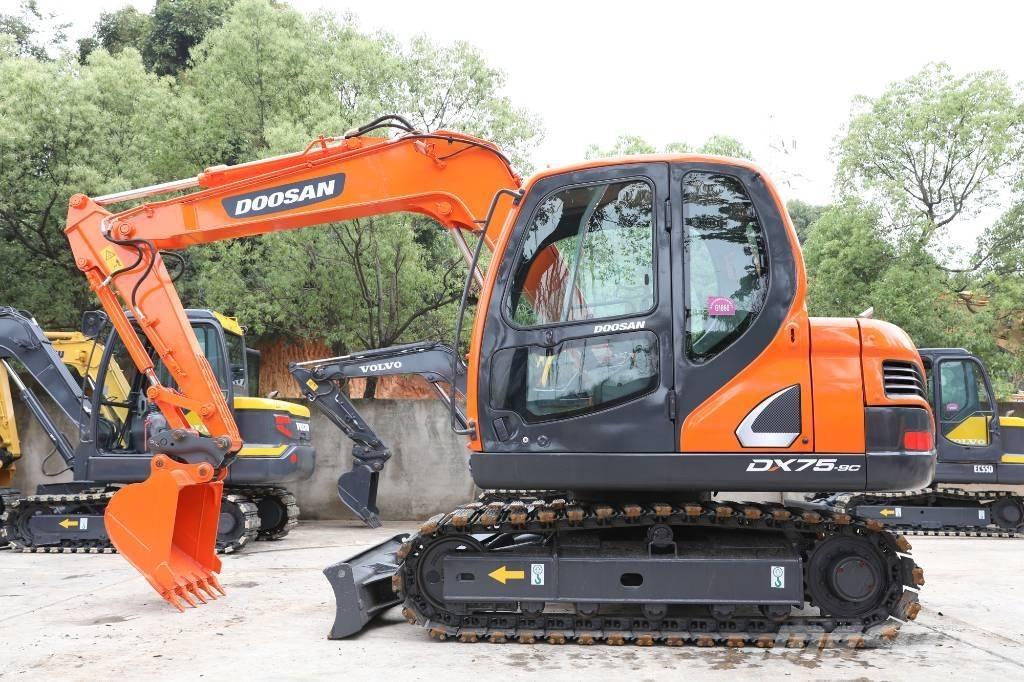 Doosan DX 75-9 C Minikaivukoneet < 7t