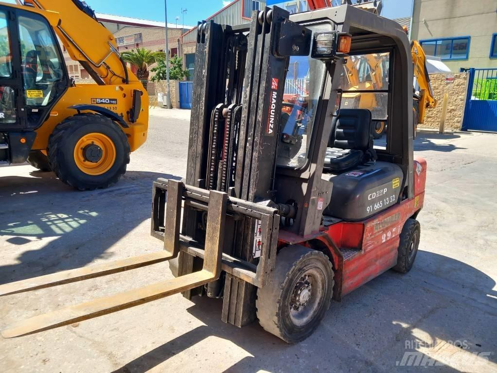 Manitou CD 25 P Dieseltrukit