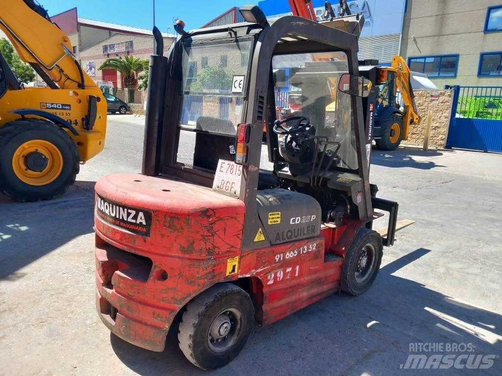 Manitou CD 25 P Dieseltrukit