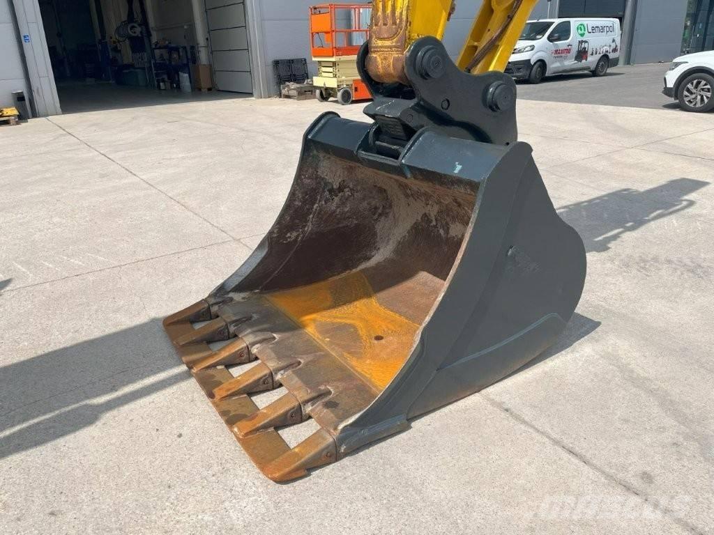 Komatsu PC 210 LC-11 Telakaivukoneet