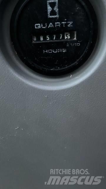 New Holland E335 Telakaivukoneet