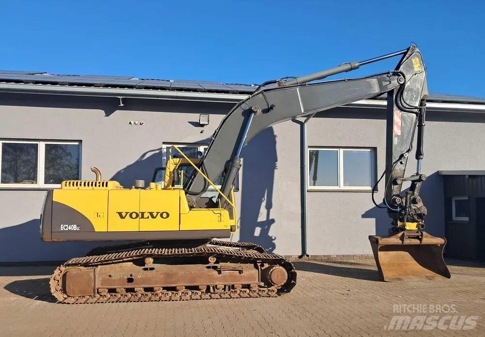 Volvo EC 240 B LC Telakaivukoneet