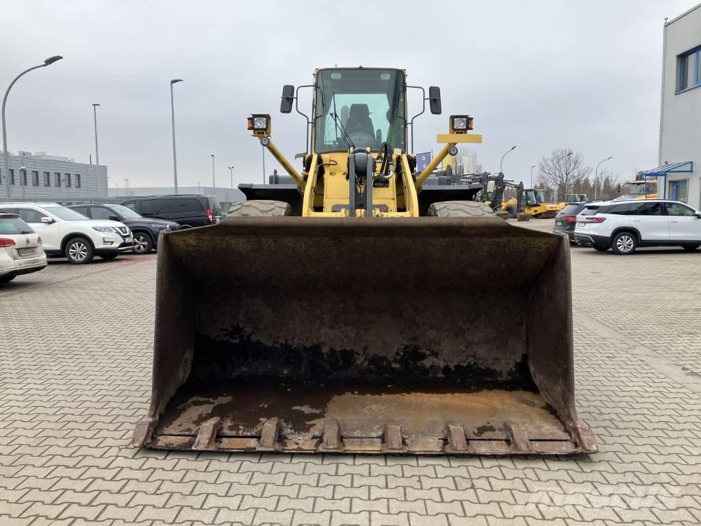 Komatsu WA 420 Pyöräkuormaajat