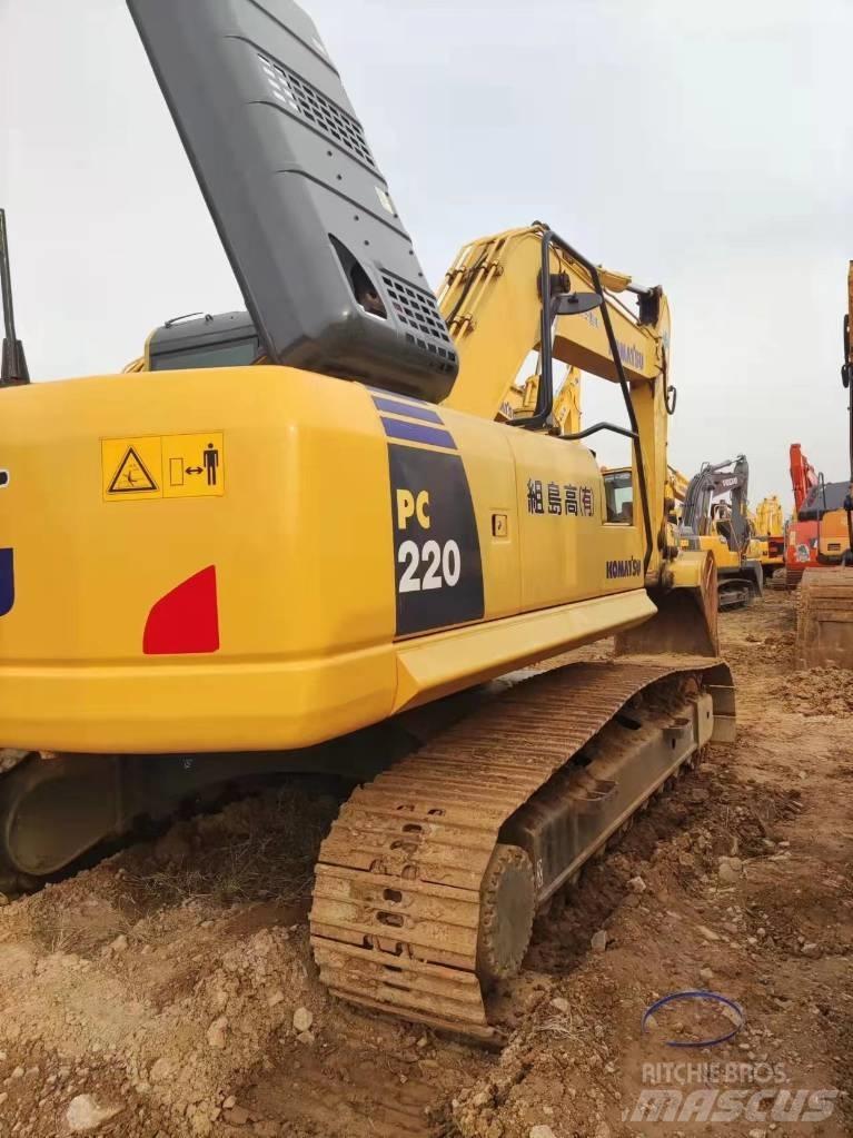 Komatsu PC220 Telakaivukoneet
