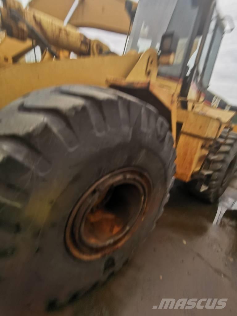 CAT 966F Pyöräkuormaajat