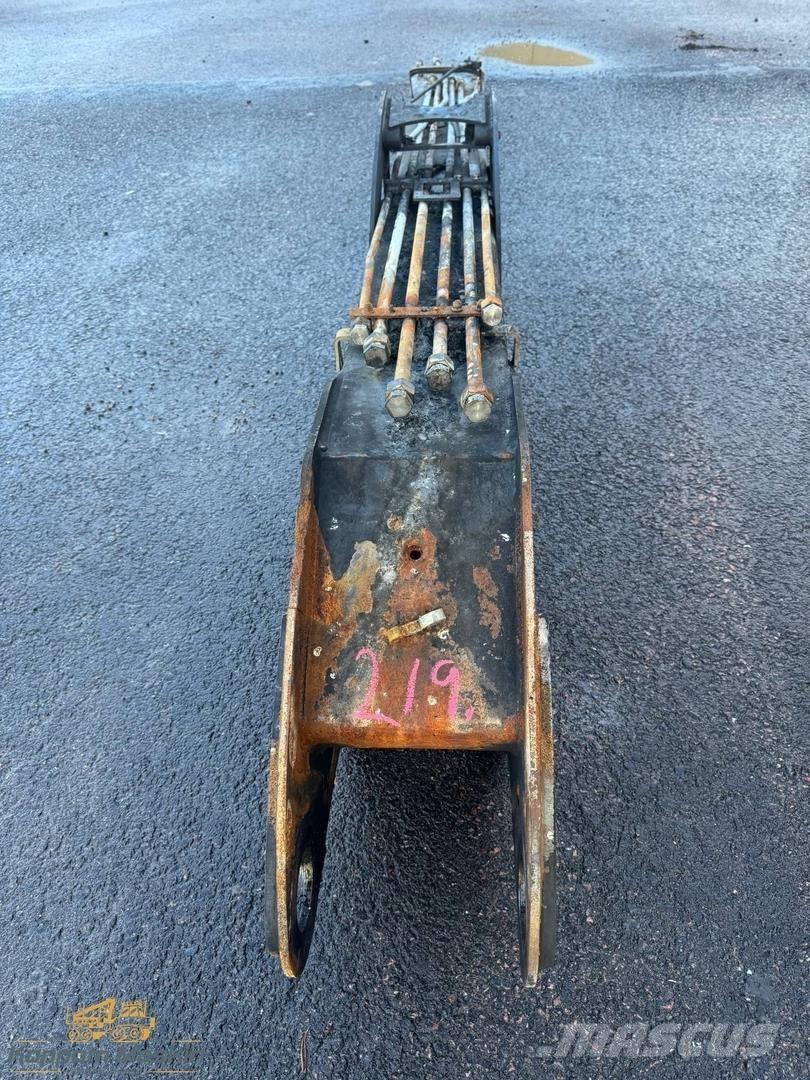 Komatsu 105F Kuormatraktorinosturit