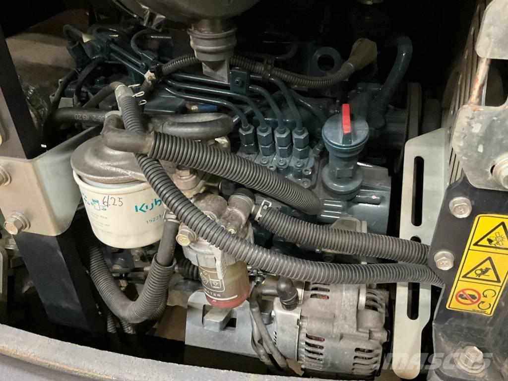 Kubota KX 027-4 HI Minikaivukoneet < 7t