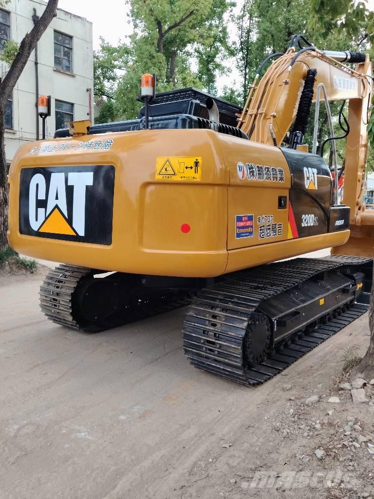 CAT 320D Telakaivukoneet