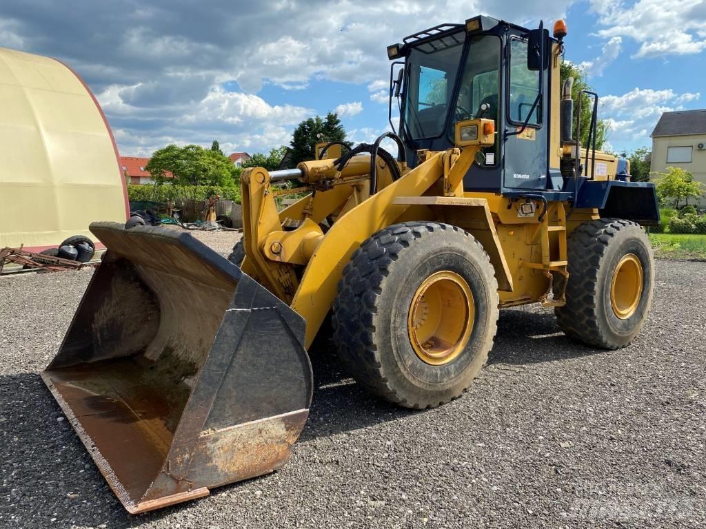 Komatsu WA 250 PT-1H Etukuormaimet ja kaivuulaitteet
