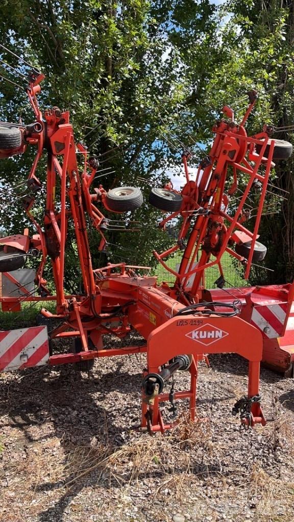 Kuhn GF 8501 T Pöyhimet ja haravat