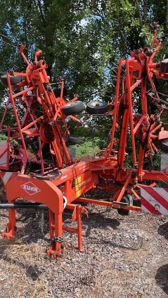 Kuhn GF 8501 T Pöyhimet ja haravat