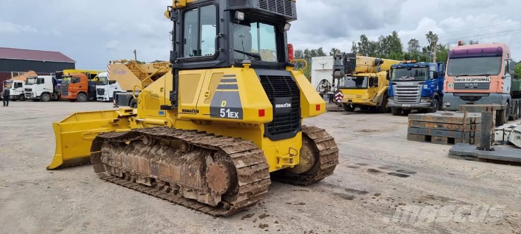 Komatsu D 51 EX-22 Telaketjupuskutraktorit