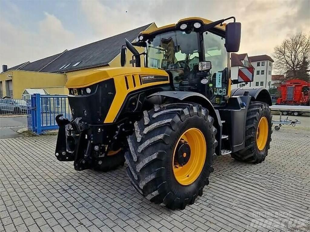 JCB 4220 Fastrac Traktorit