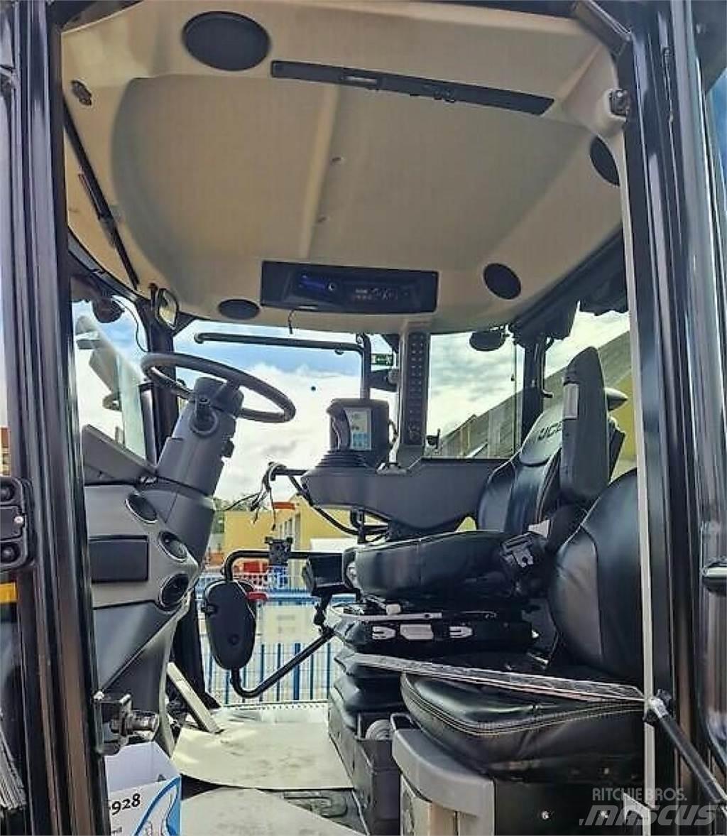 JCB 4220 Fastrac Traktorit