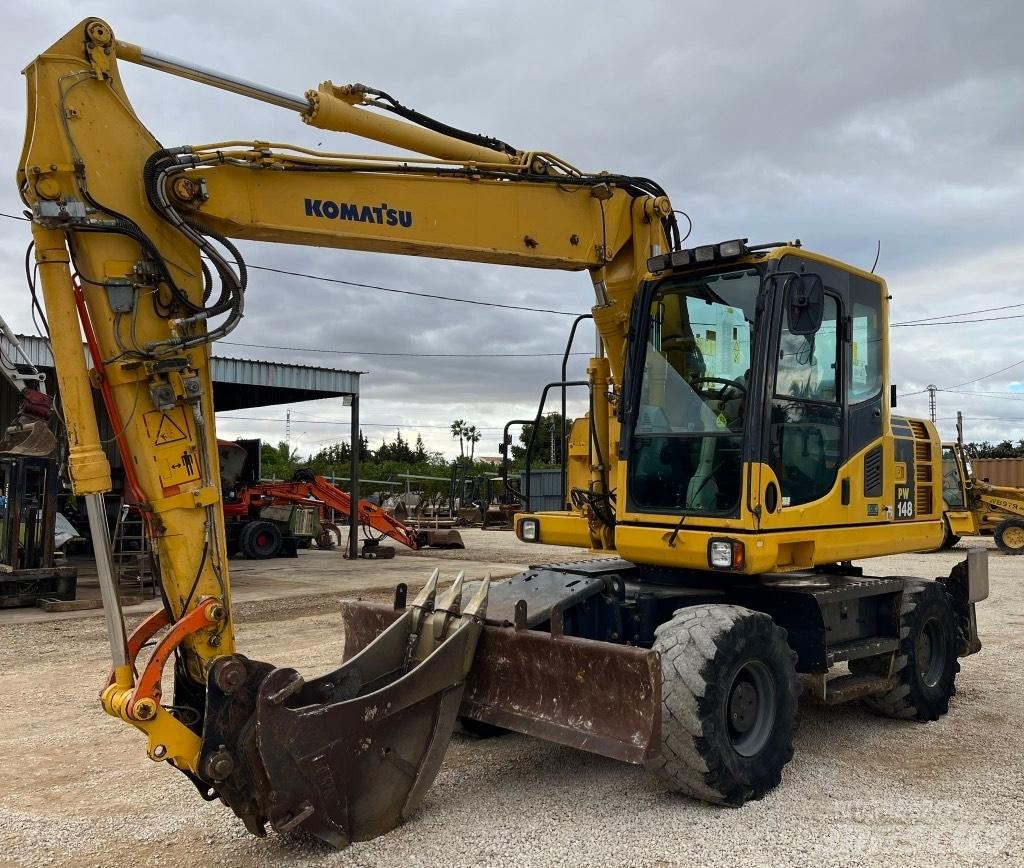 Komatsu PW148-8 Pyöräkaivukoneet