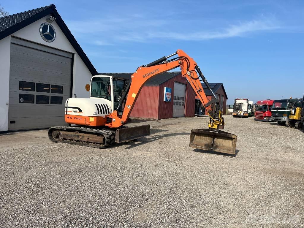 Schaeff HR 32 Midikaivukoneet 7t - 12t