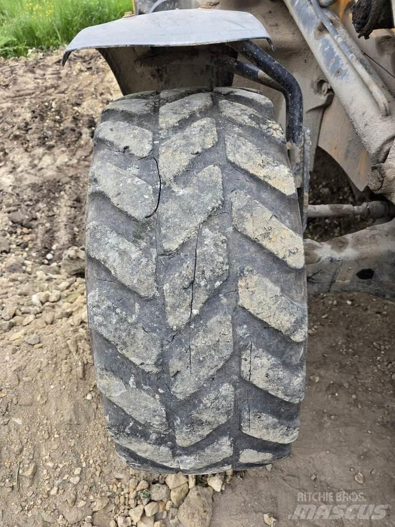 JCB 3CX Kaivurikuormaajat