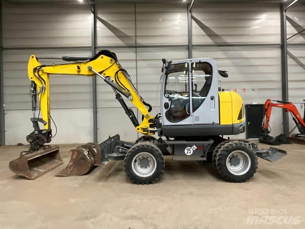 Neuson EW 100 Pyöräkaivukoneet