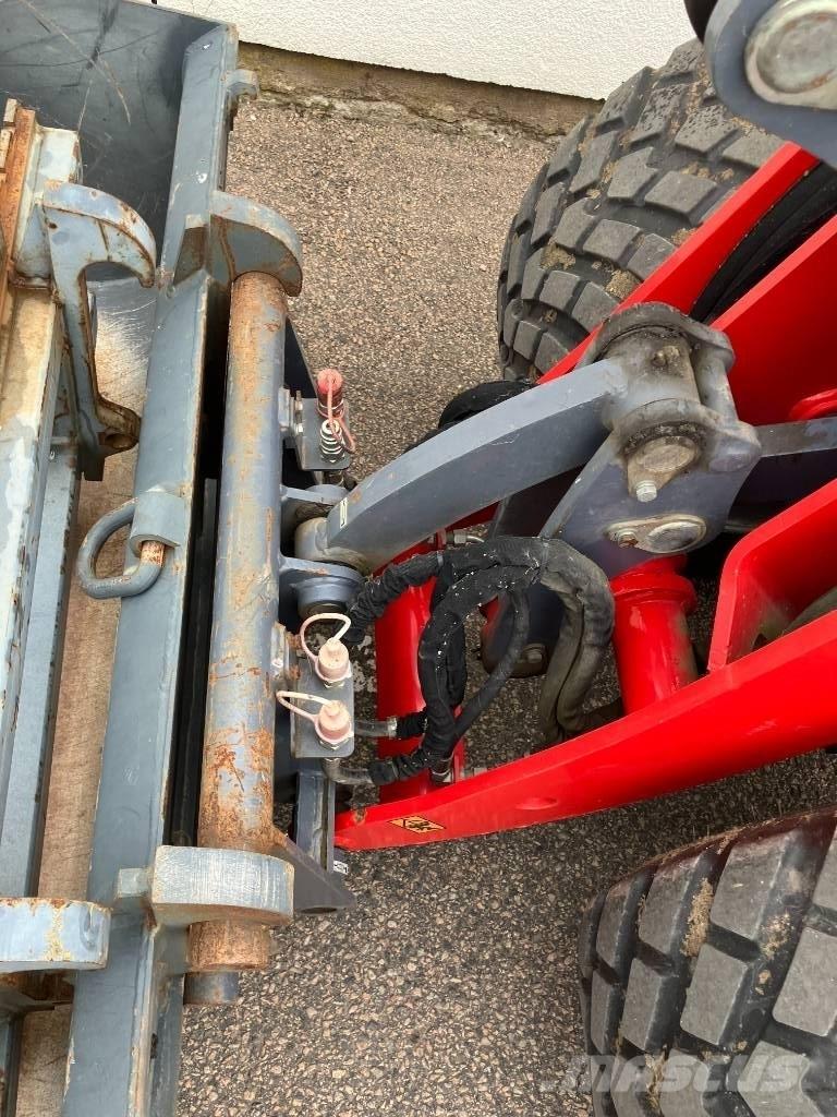 Flexitrac 1350 Yleiskuormaajat