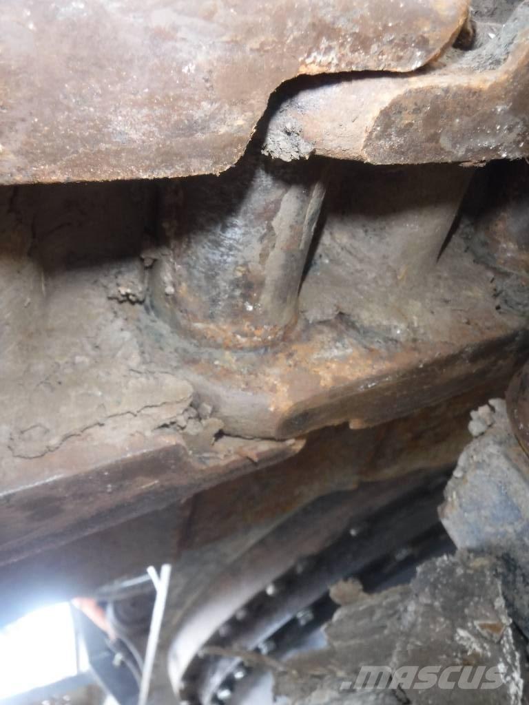 Hitachi ZX 210 LC-6 Telakaivukoneet