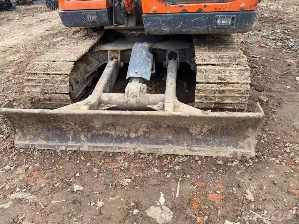 Doosan DX 75-9 Telakaivukoneet