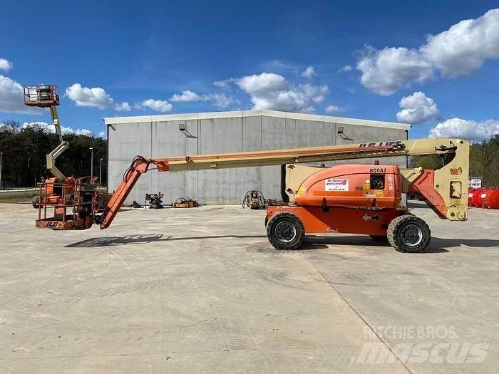 JLG 800AJ Kuukulkijat