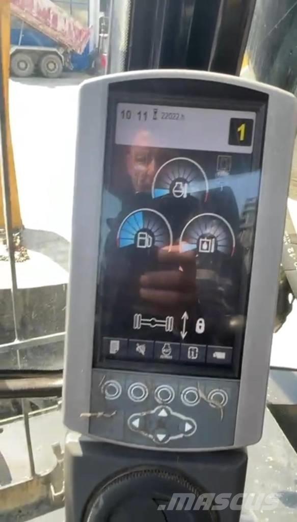CAT 318D MH Pyöräkaivukoneet