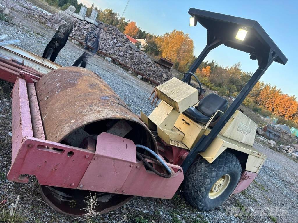 Dynapac CA 141 Yksivalssijyrät