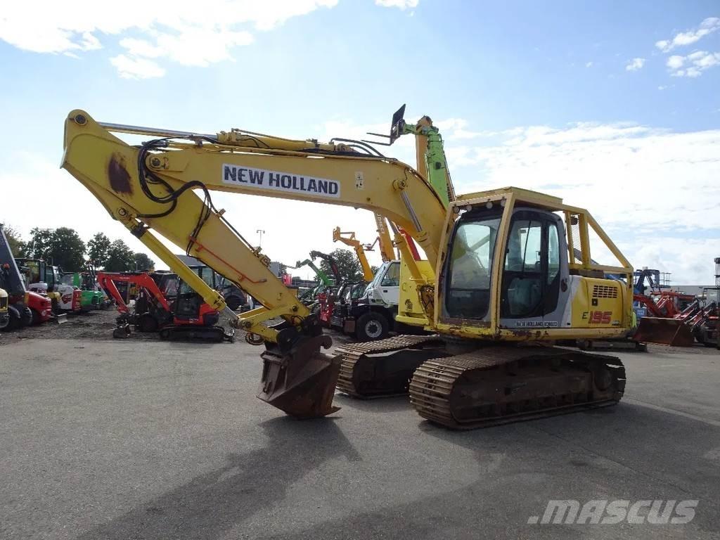New Holland E195 Telakaivukoneet