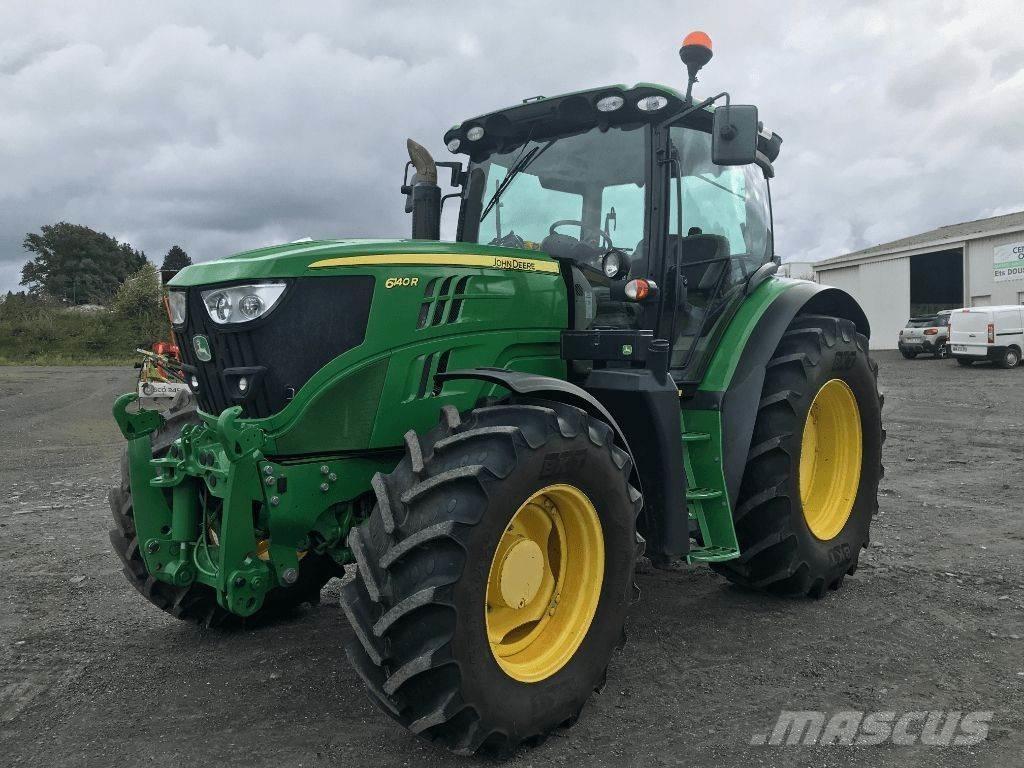 John Deere 6140 R Traktorit